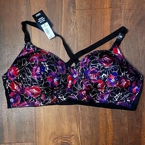 💖 NWT Rare Gorgeous Torrid Floral Wire-Free Bra Racer Back Lace Side Detail